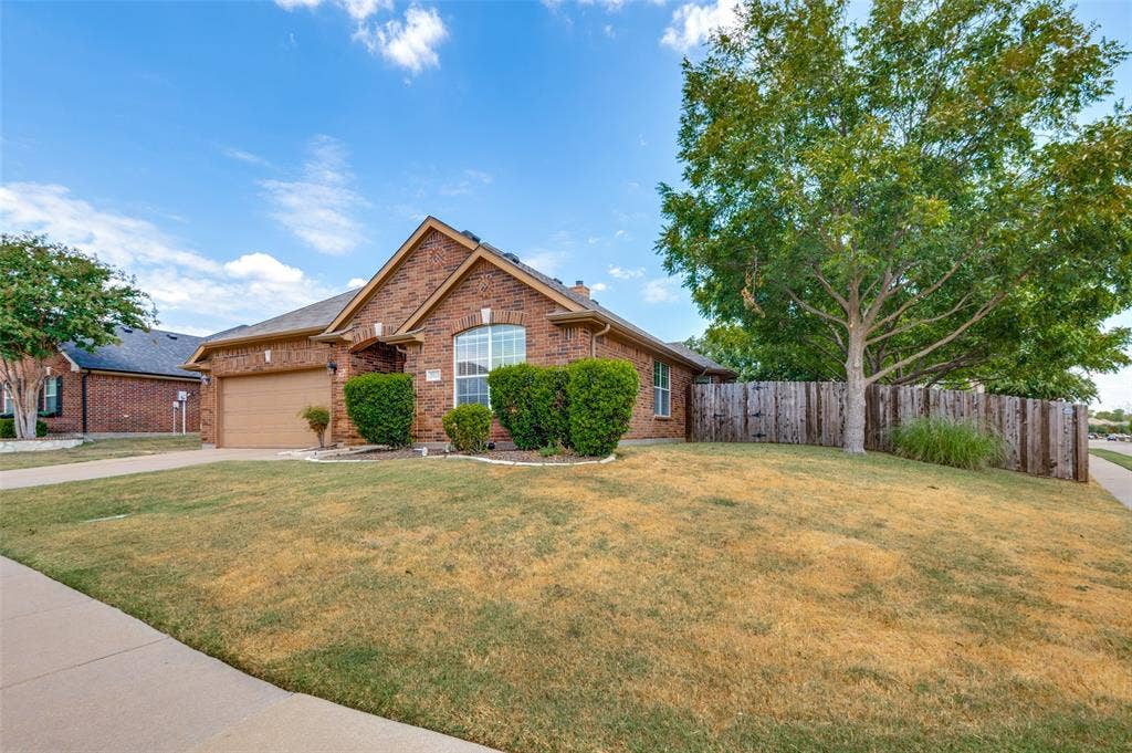 3018 Ashlawn Court, Midlothian, TX 76065