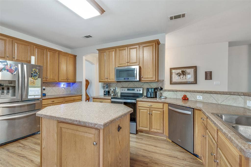 3018 Ashlawn Court, Midlothian, TX 76065