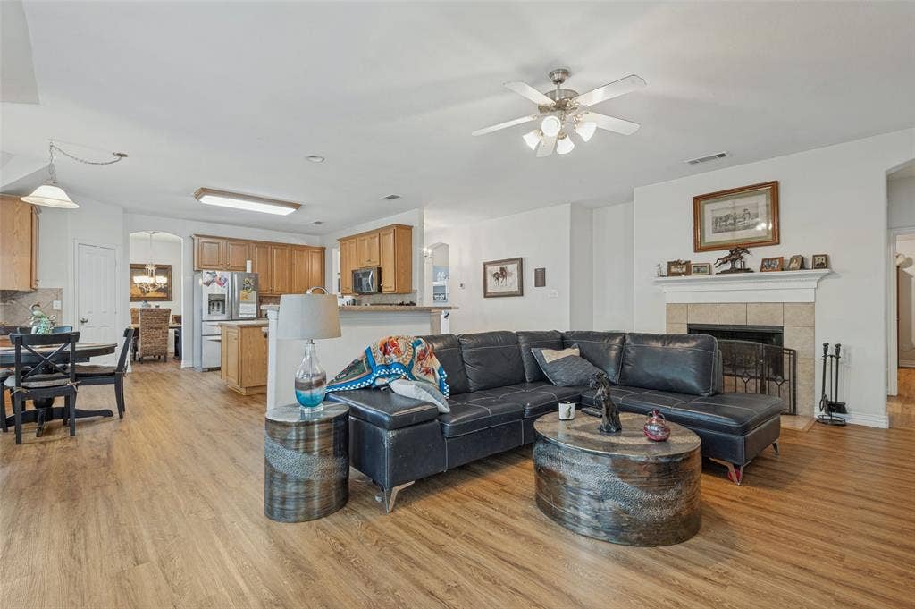 3018 Ashlawn Court, Midlothian, TX 76065