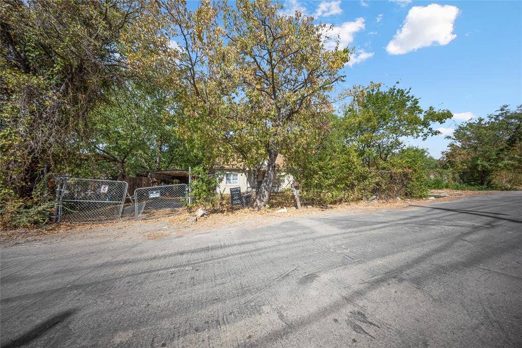 5005 Mcbroom Street, Dallas, TX 75212 5005 Mcbroom Street, Dallas, TX 75212