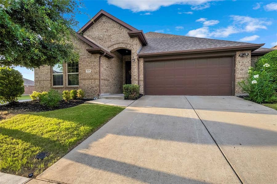 Property photo for 515 Barnstorm Drive, Celina, TX
