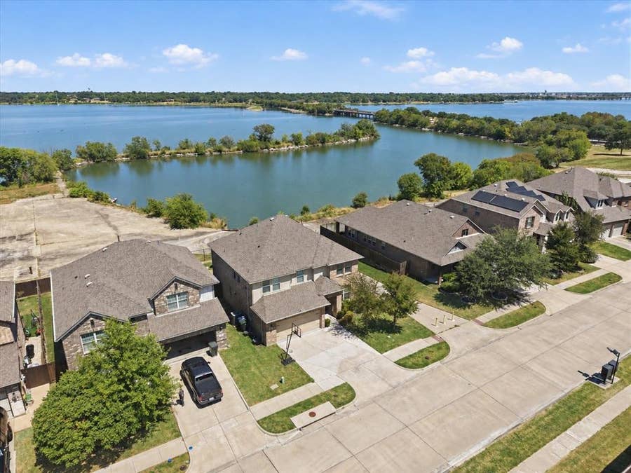 Property photo for 2025 Lake Front Trail, Garland, TX