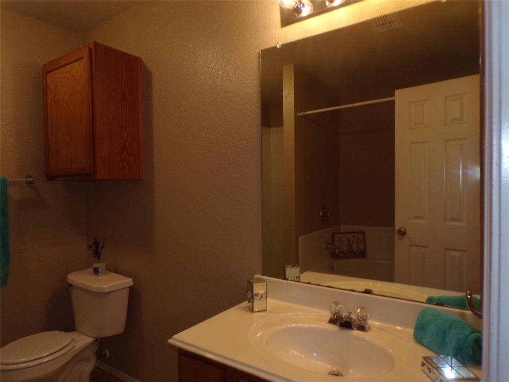 2612 Sierra Drive, McKinney, TX 75071 secondary bedroom