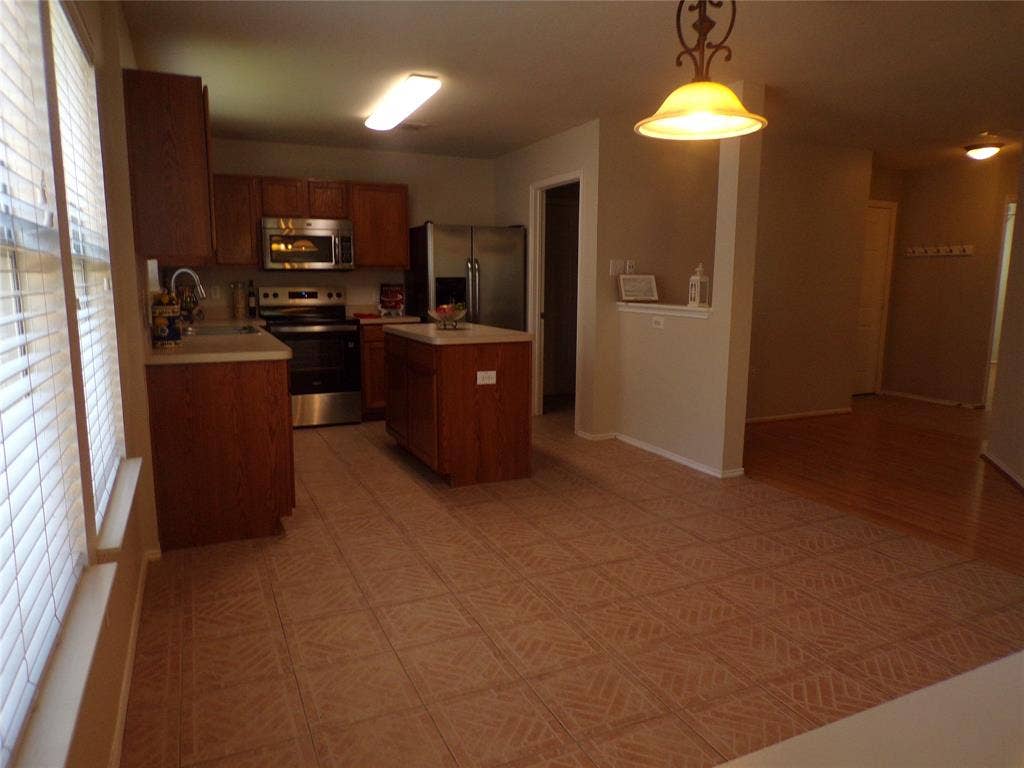 2612 Sierra Drive, McKinney, TX 75071 2612 Sierra Drive, McKinney, TX 75071