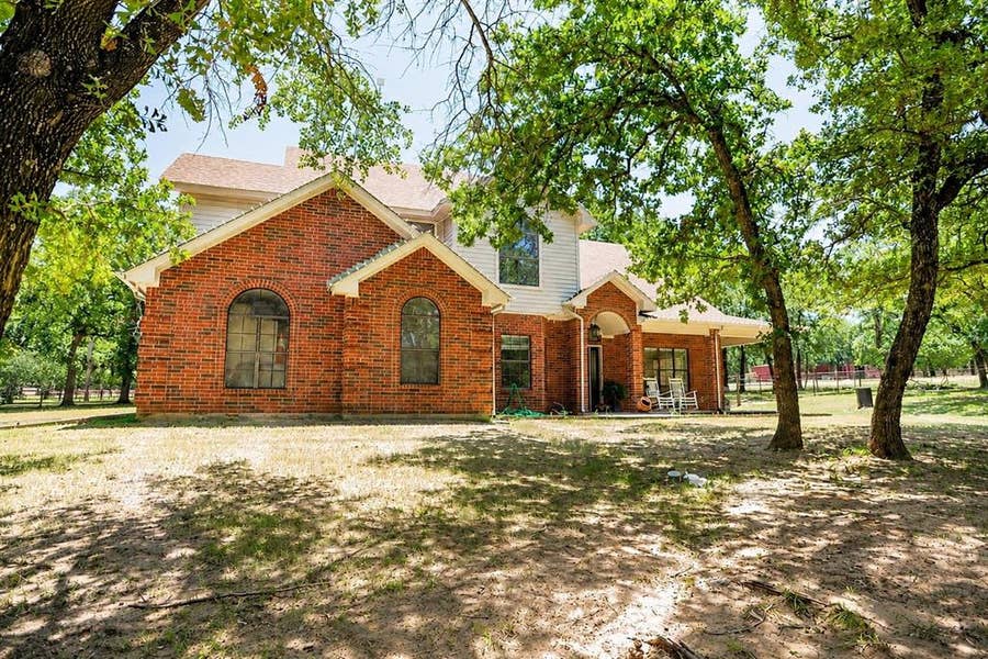Property photo for 696 Indian Trail, Decatur, TX