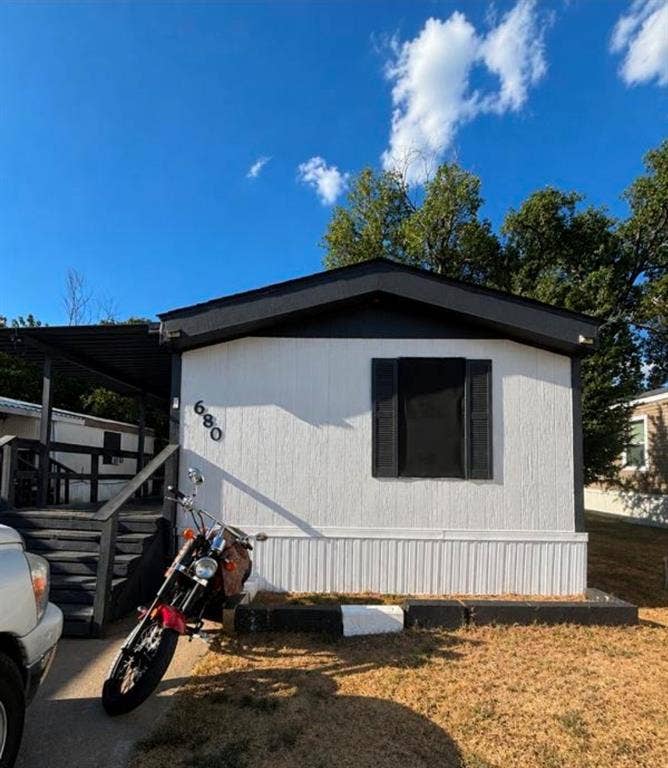 Property photo for 402 E HWY 121 Trl #680, Lewisville, TX
