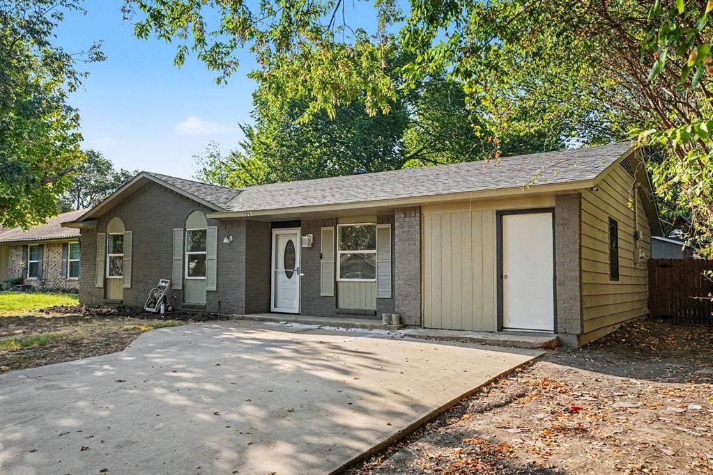 2429 February Lane, Grand Prairie, TX 75050 2429 February Lane, Grand Prairie, TX 75050