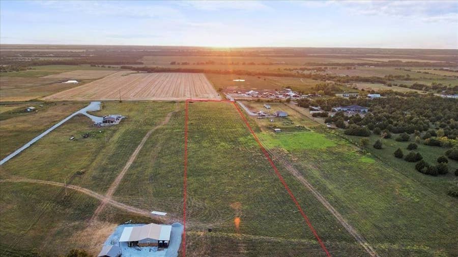 Property photo for 463 County Road 1063, Greenville, TX