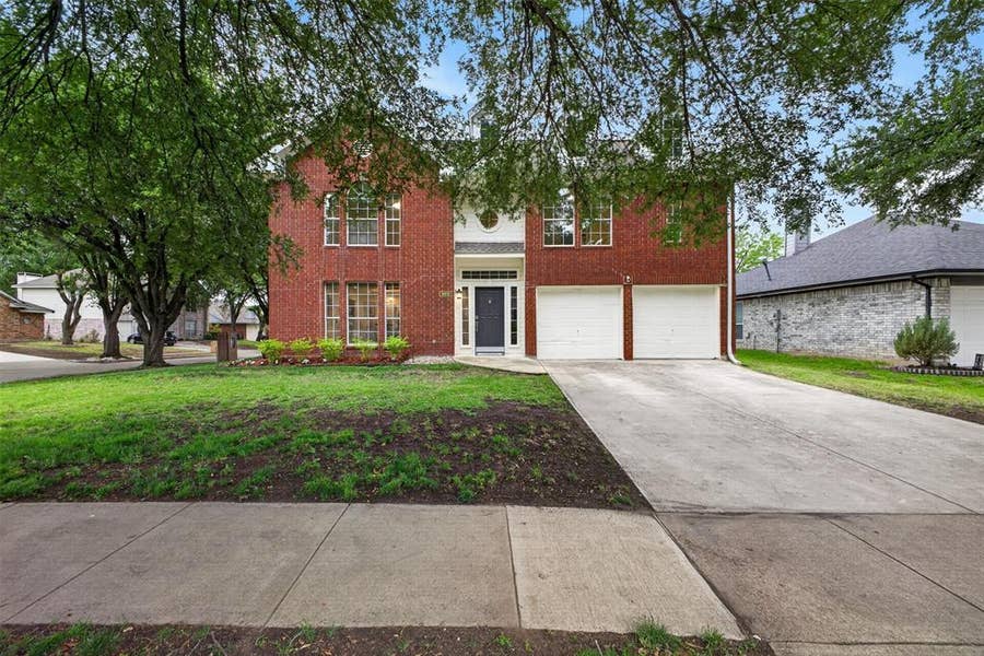 Property photo for 5512 Turtle River Court, Fort Worth, TX