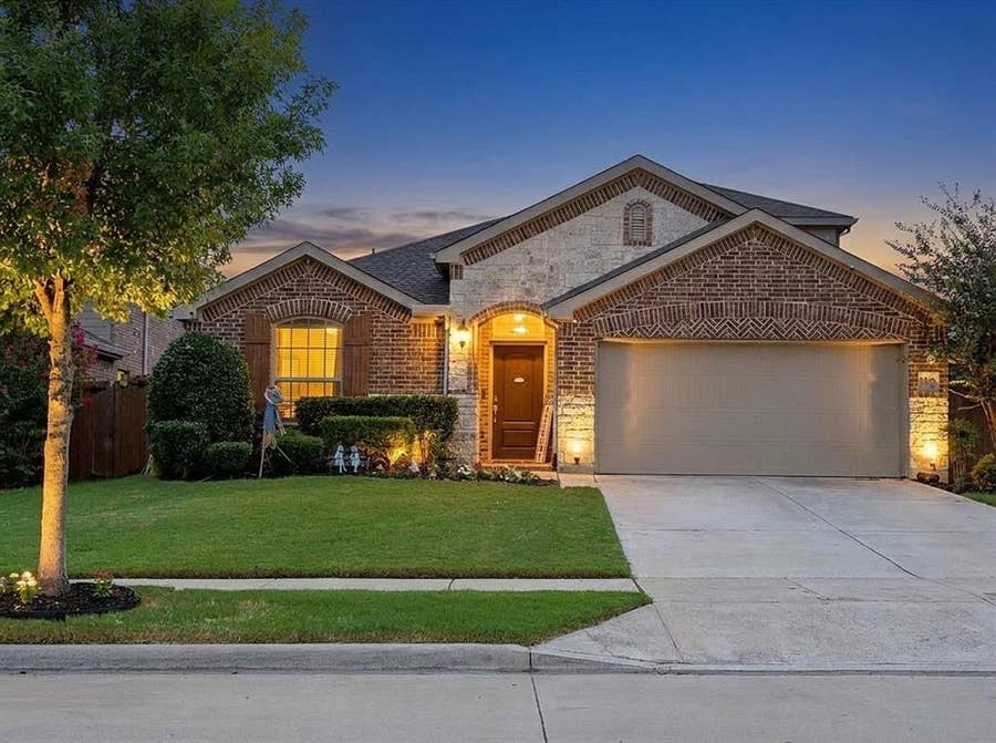 Property photo for 3115 Cassinia Parkway, Heartland, TX