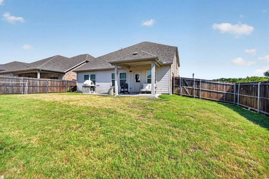 447 Crystal Clear Lane, Princeton, TX 75407 447 Crystal Clear Lane, Princeton, TX 75407