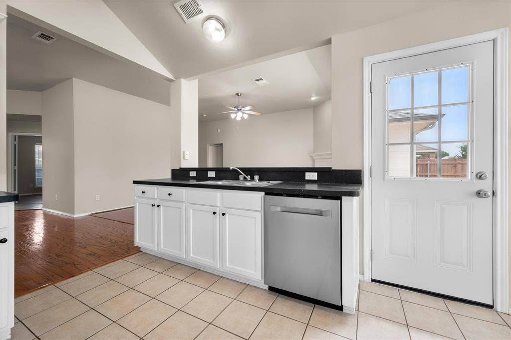 1017 Caleb Street, Burleson, TX 76028 1017 Caleb Street, Burleson, TX 76028