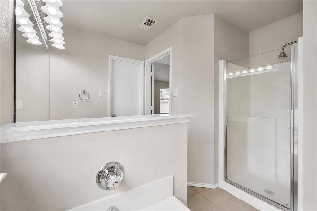 1017 Caleb Street, Burleson, TX 76028 1017 Caleb Street, Burleson, TX 76028