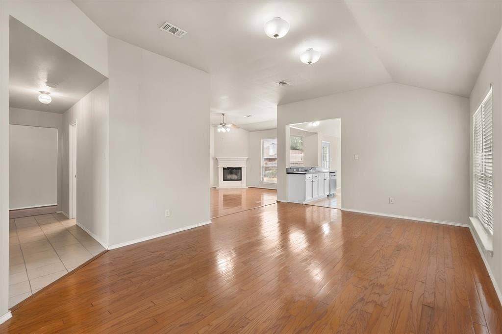 1017 Caleb Street, Burleson, TX 76028 1017 Caleb Street, Burleson, TX 76028