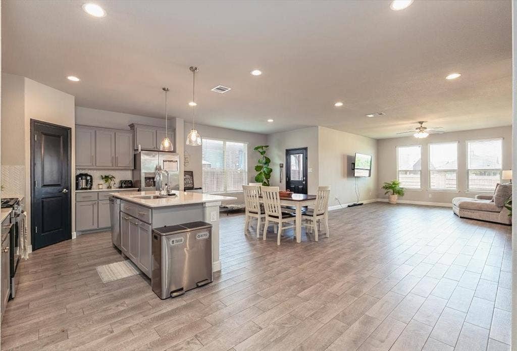 1904 Gill Star Drive, Haslet, TX 76052