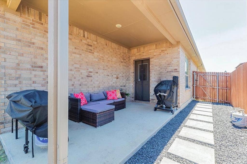 1904 Gill Star Drive, Haslet, TX 76052