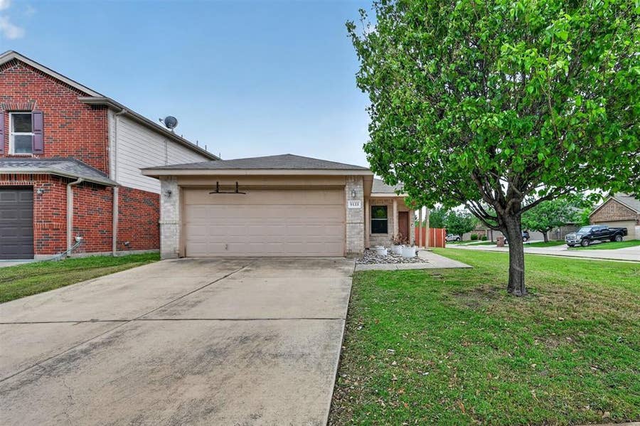 Property photo for 9133 Sun Haven Way, Fort Worth, TX