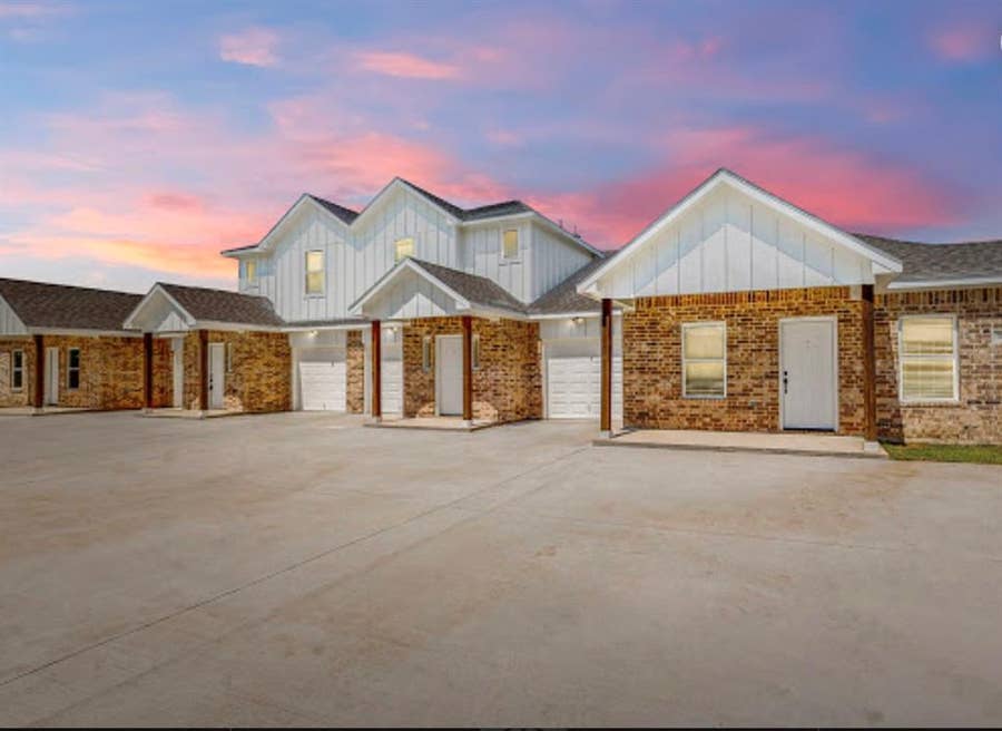 Property photo for 100 N Park Court, #4, Springtown, TX