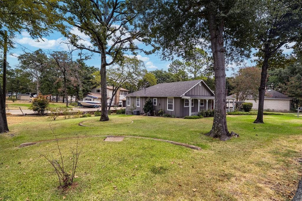 1210 Aloha Road, Tool, TX 75143