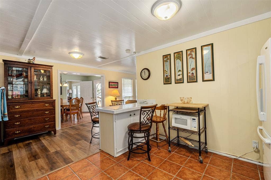 1210 Aloha Road, Tool, TX 75143