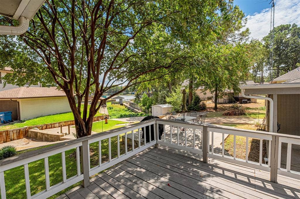 1210 Aloha Road, Tool, TX 75143