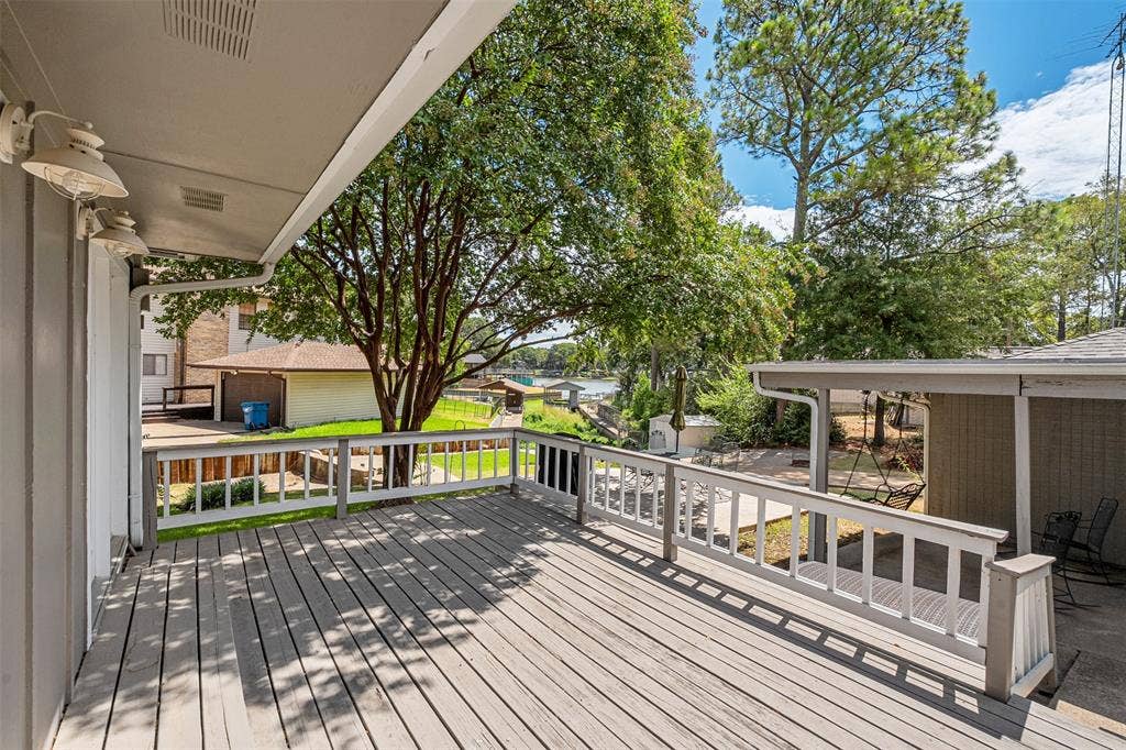 1210 Aloha Road, Tool, TX 75143