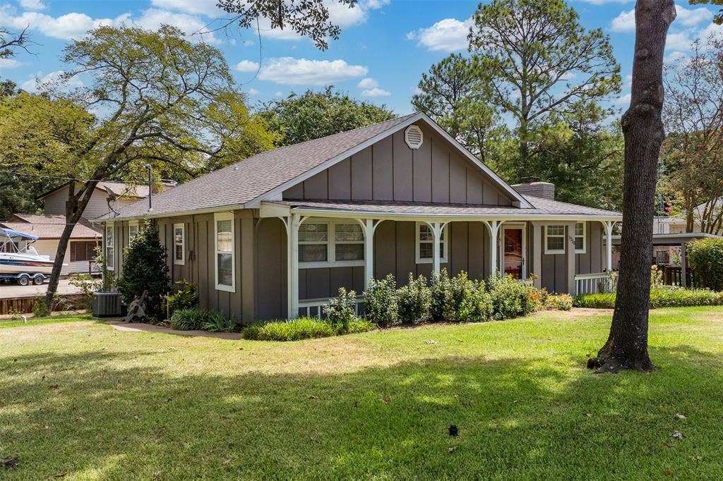 1210 Aloha Road, Tool, TX 75143