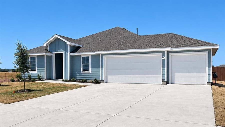 Property photo for 406 Whispering Pines Drive, Nevada, TX