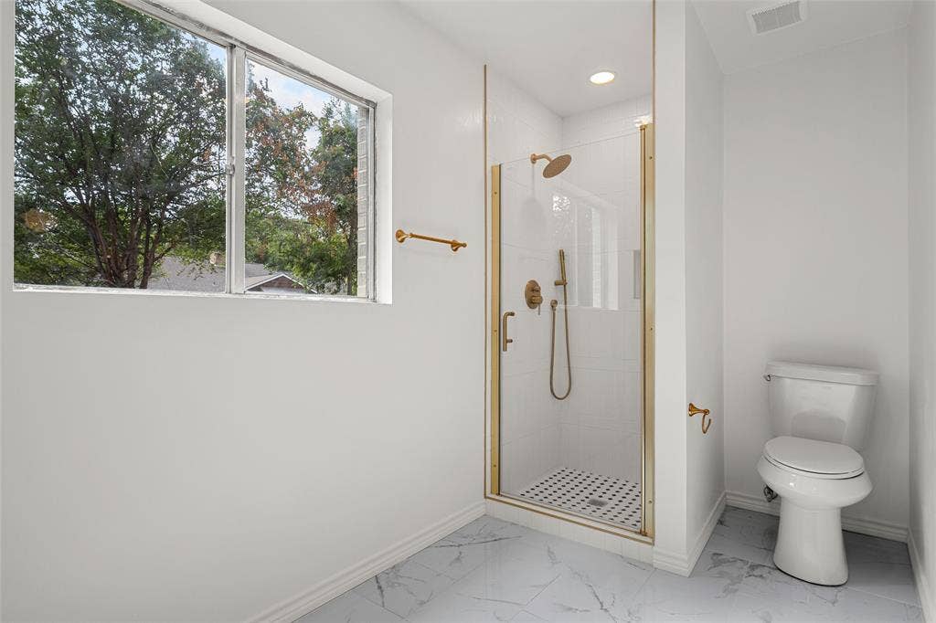 2826 N 43rd Street, Waco, TX 76710 2826 N 43rd Street, Waco, TX 76710