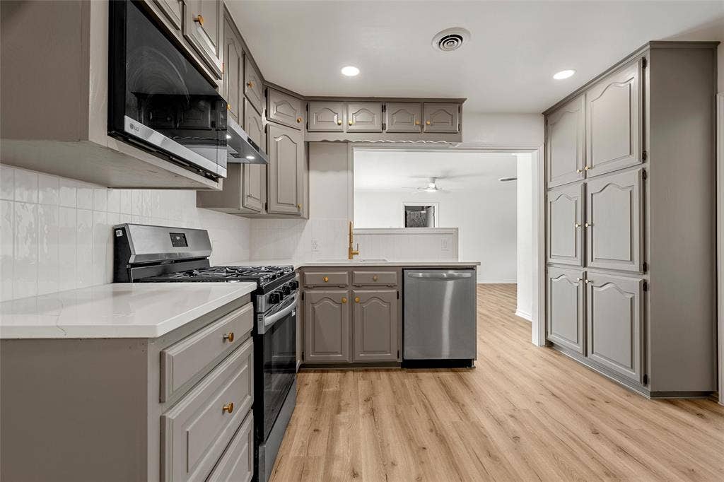 2826 N 43rd Street, Waco, TX 76710 2826 N 43rd Street, Waco, TX 76710