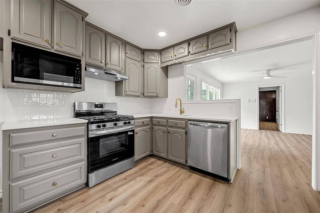 2826 N 43rd Street, Waco, TX 76710 2826 N 43rd Street, Waco, TX 76710