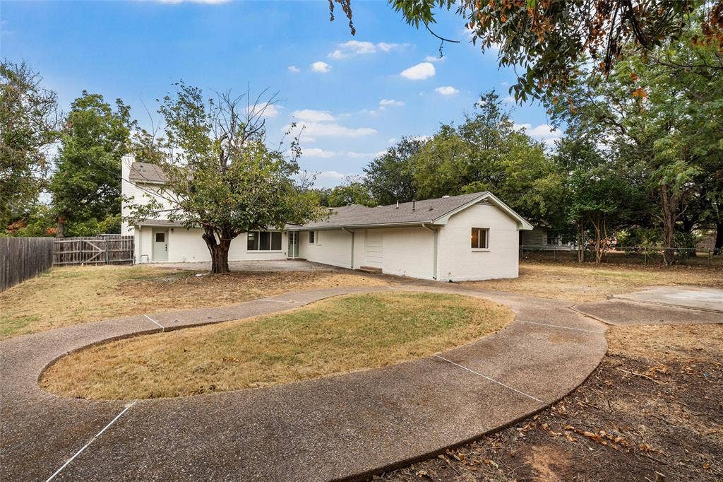 2826 N 43rd Street, Waco, TX 76710 2826 N 43rd Street, Waco, TX 76710