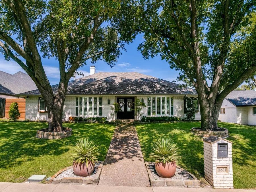 Property photo for 16821 Park Hill Drive, Dallas, TX