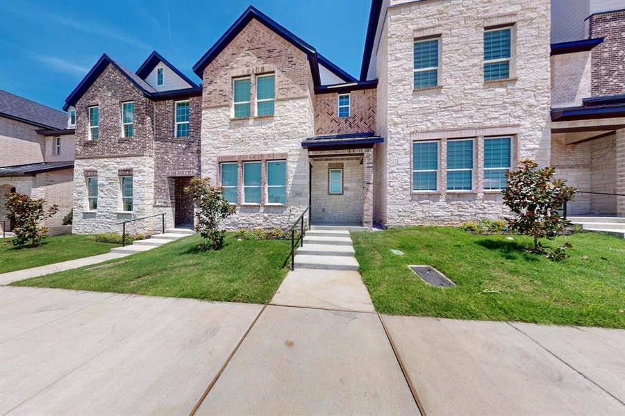 Property photo for 3425 Sanjeev Drive, Irving, TX
