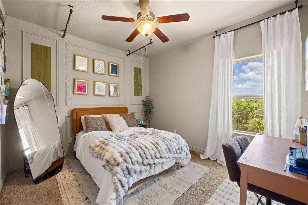 1004 W Apache Trail, Granbury, TX 76048 1004 W Apache Trail, Granbury, TX 76048