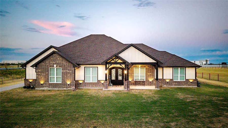 Property photo for 3900 FM 1183, Ennis, TX