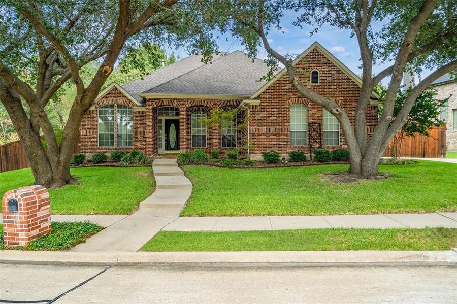 Property photo for 4405 Ridgecove Drive, Rowlett, TX