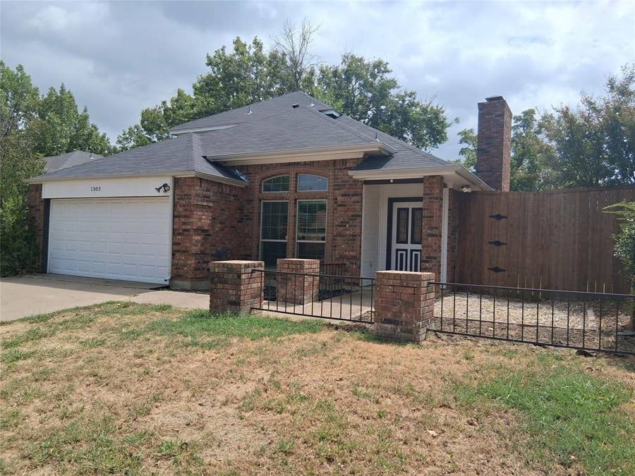 Property photo for 1503 Laguna Vista Way, Grapevine, TX