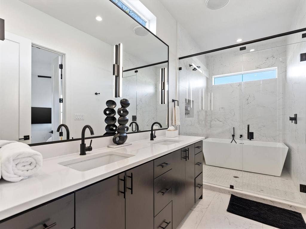 401 Martinique Avenue, Dallas, TX 75223 401 Martinique Avenue, Dallas, TX 75223