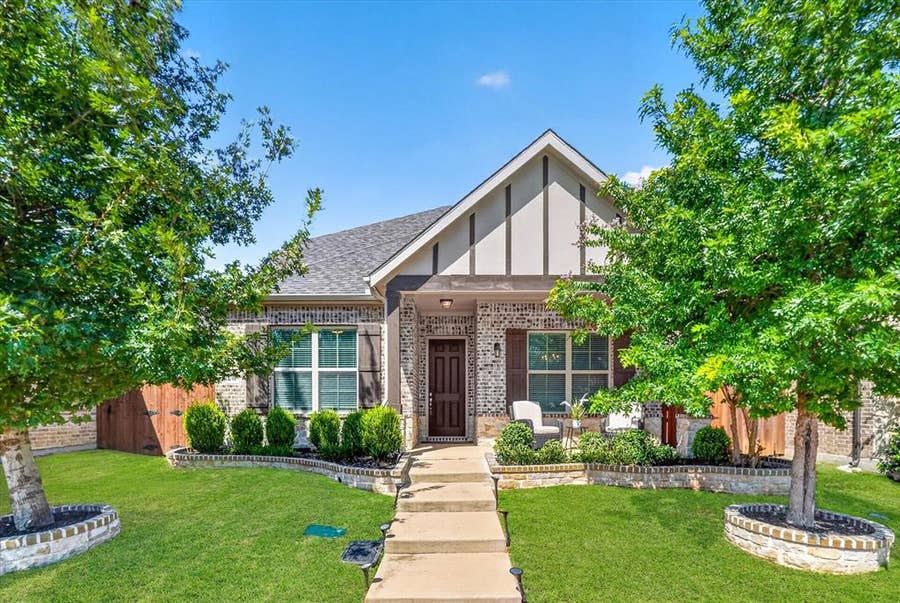Property photo for 12766 Mercer Parkway, Farmers Branch, TX