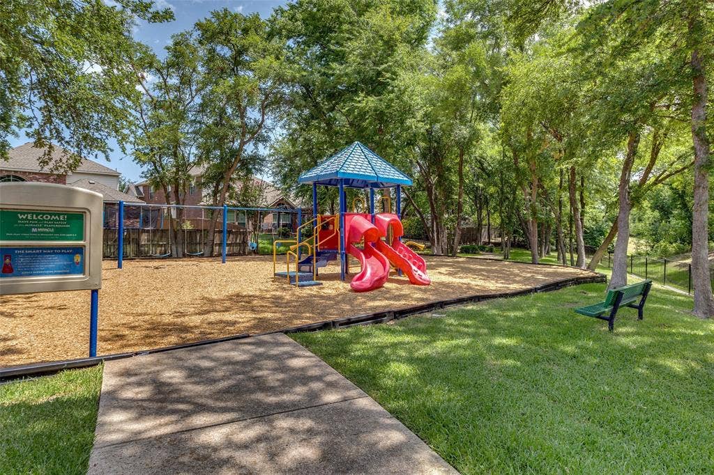 A Private Water Park Close to Home – Waterview residents enjoy access to a private community water park featuring swimming areas and water slides, adding a resort-style option for cooling off and spending time outdoors.