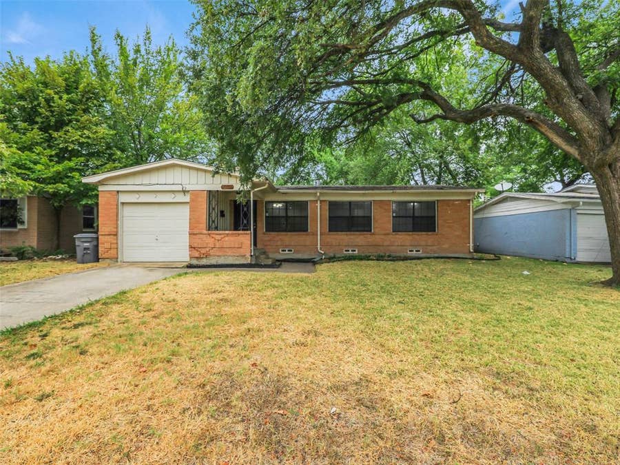 Property photo for 10747 SandAlwood Drive, Dallas, TX