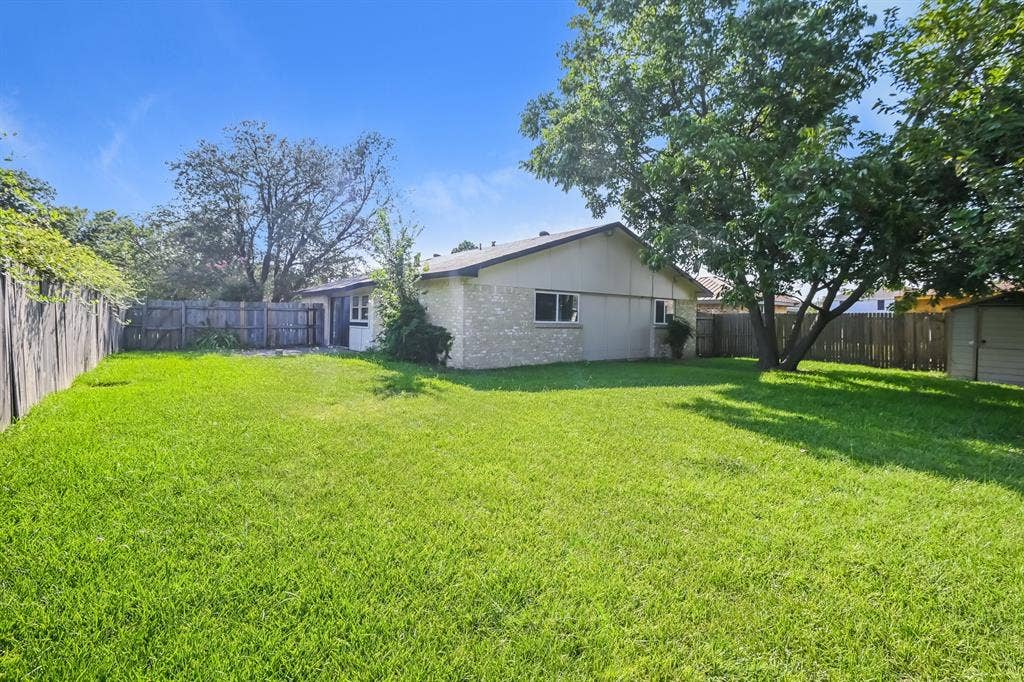 4906 Stagecoach Lane, Garland, TX 75043 4906 Stagecoach Lane, Garland, TX 75043