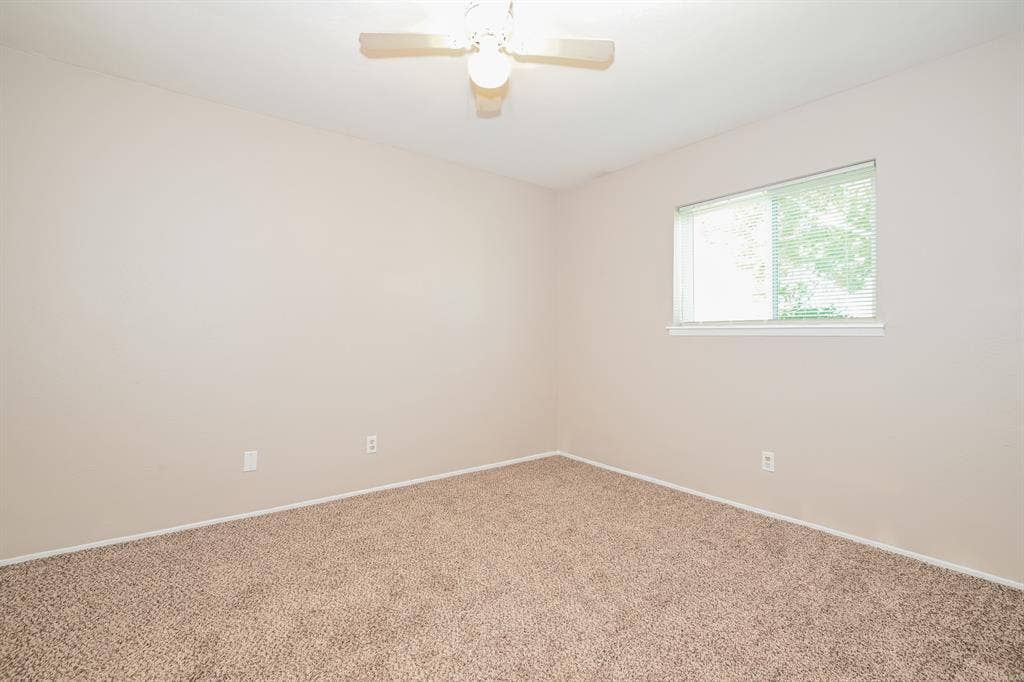 4906 Stagecoach Lane, Garland, TX 75043 4906 Stagecoach Lane, Garland, TX 75043
