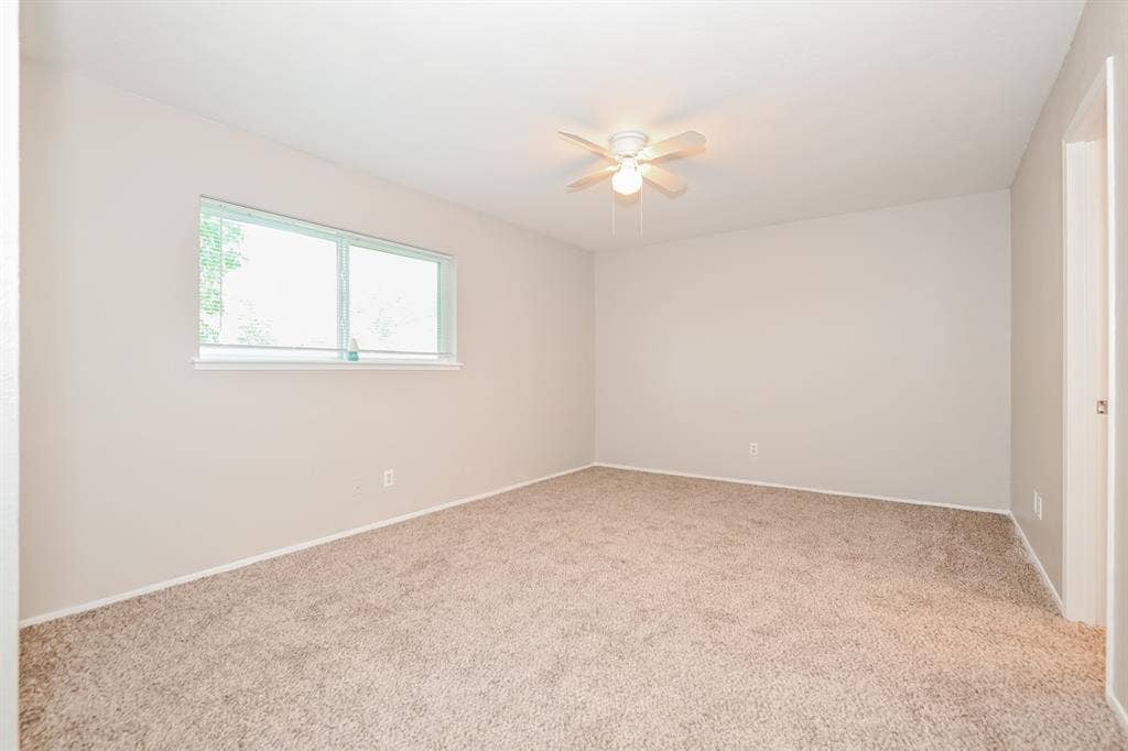4906 Stagecoach Lane, Garland, TX 75043 4906 Stagecoach Lane, Garland, TX 75043