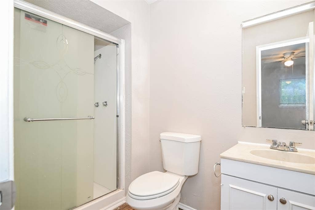 4906 Stagecoach Lane, Garland, TX 75043 4906 Stagecoach Lane, Garland, TX 75043