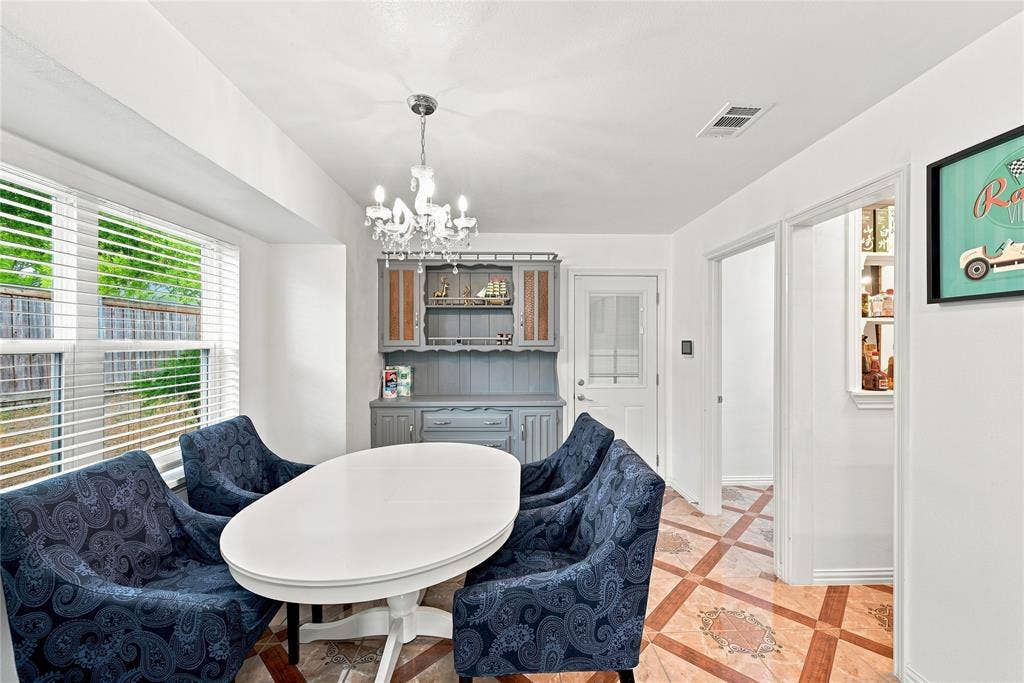 1047 Quail Run, Duncanville, TX 75116 1047 Quail Run, Duncanville, TX 75116