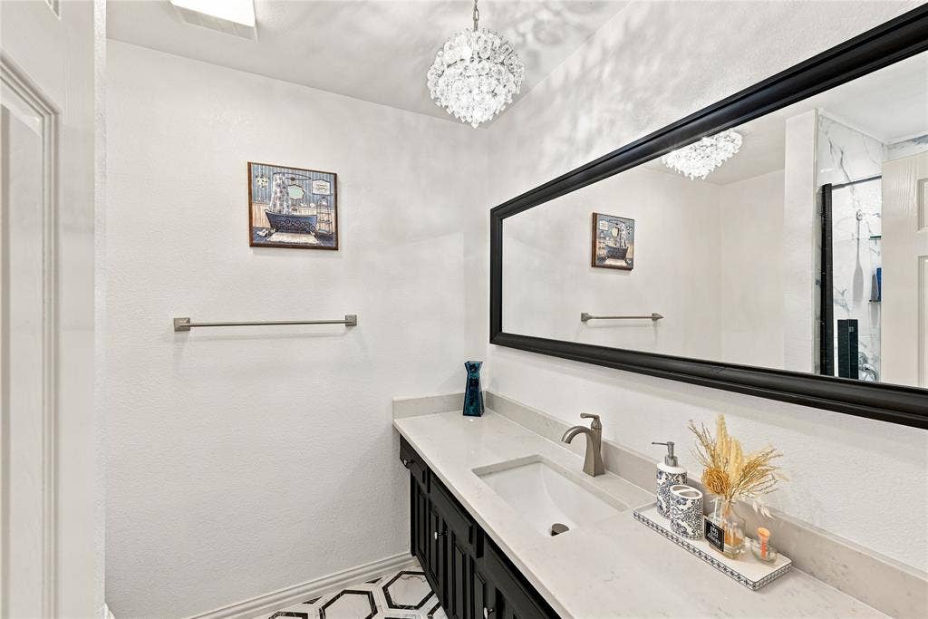 1047 Quail Run, Duncanville, TX 75116 1047 Quail Run, Duncanville, TX 75116