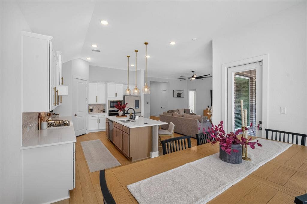 2405 Long Horizon Lane, Midlothian, TX 76065