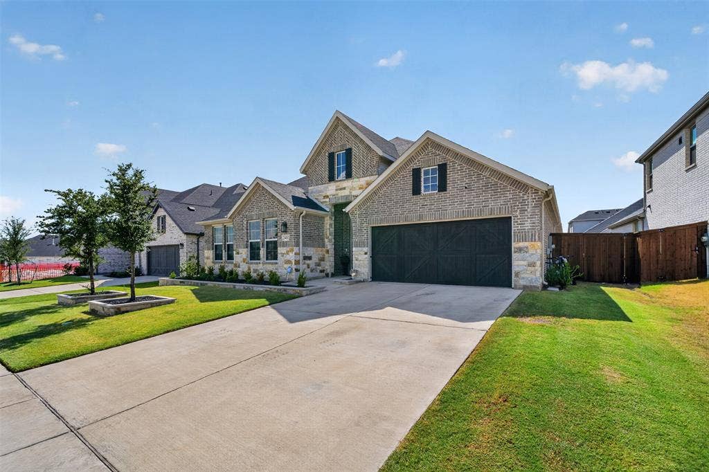 2405 Long Horizon Lane, Midlothian, TX 76065